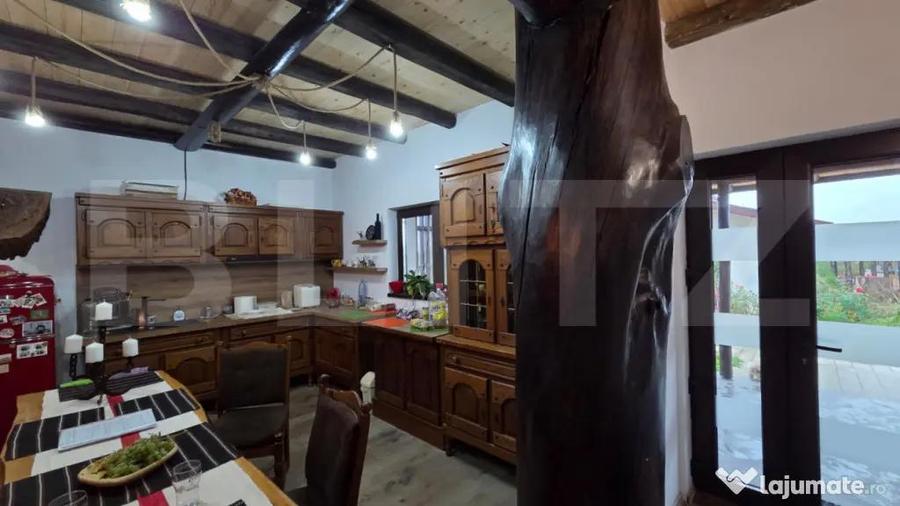 Casa de vanzare, 271 mp, zona Oiejdea - 12