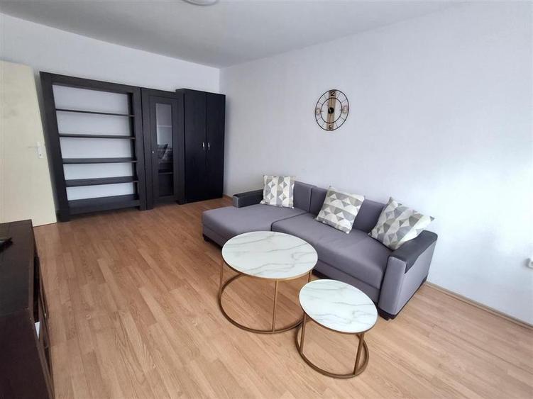 Apartament 3 camere decomandat 2 bai zona Strand - 9