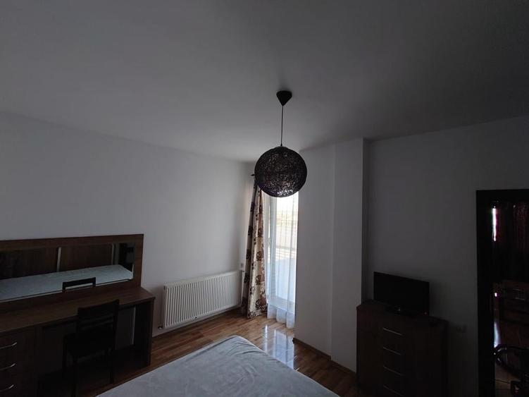 Apartament cu 3 camere decomandat, mobilat în Chitila