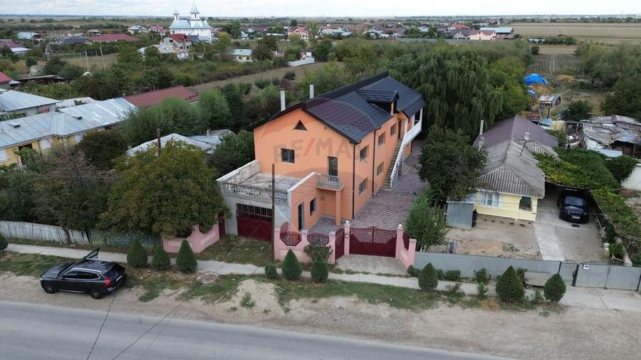 Casa / Vila cu 8 camere - 19