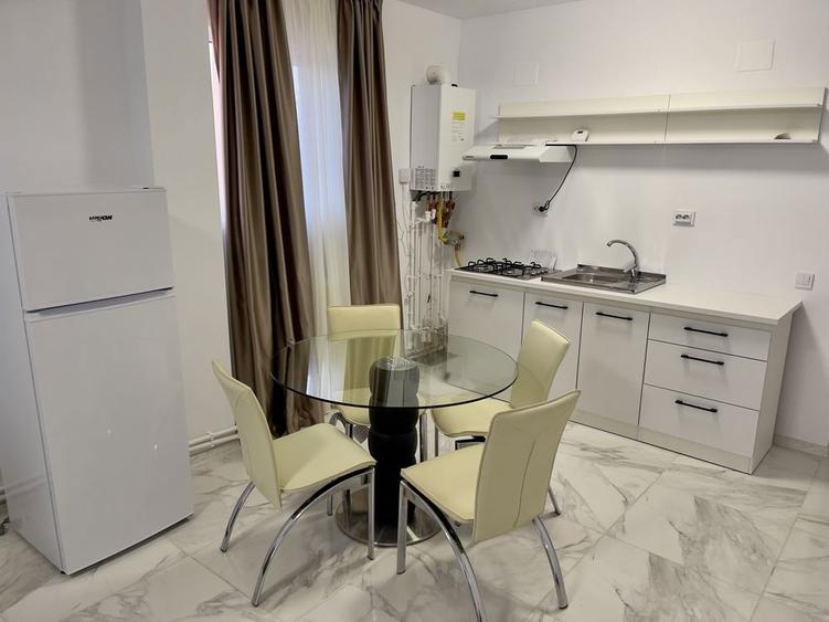 Apartamente de inchiriat - 5