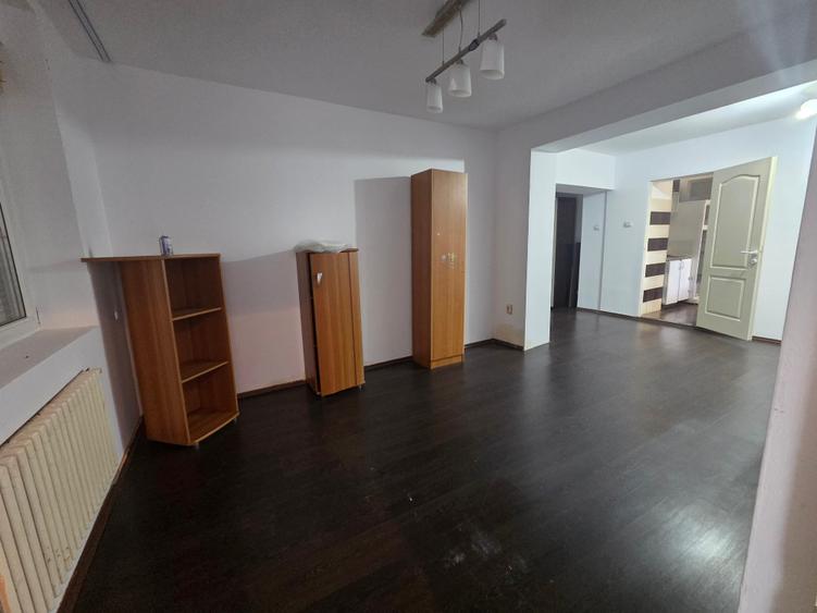 Apartament de inchiriat - 1