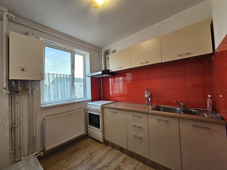 Apartament 2 camere ,decomandat, zona Gojdu - 4