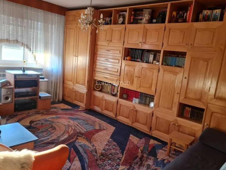 Apartament cu 2 camere de vanzare zona  Vest Tulcea