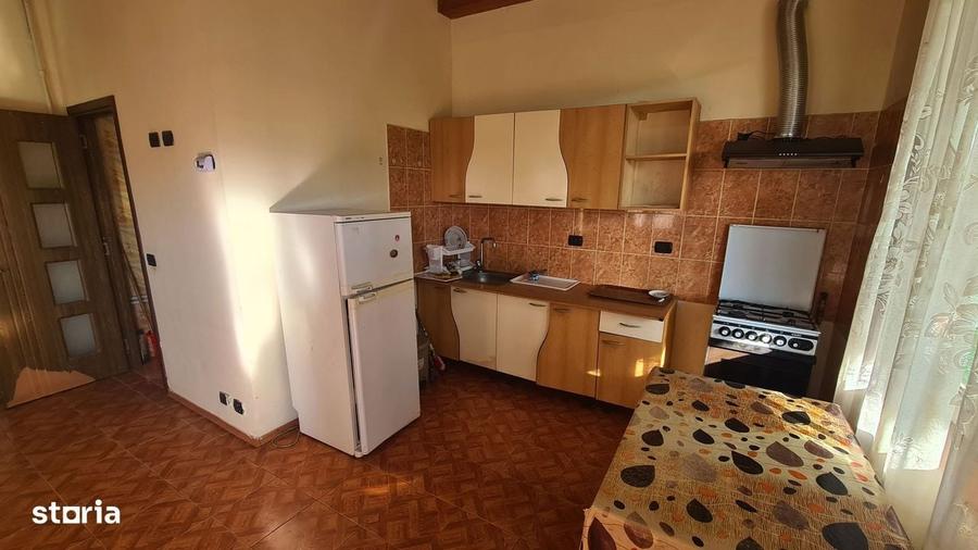 Casă cu 3 camere în Central