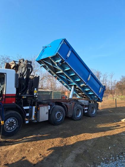 Vand sau inchiriez Volvo 84 cu macara - 8