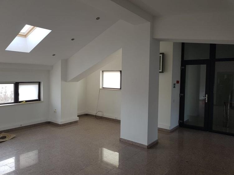 Vanzare imobil birouri pretabil investitie, inchiriata integral - 43
