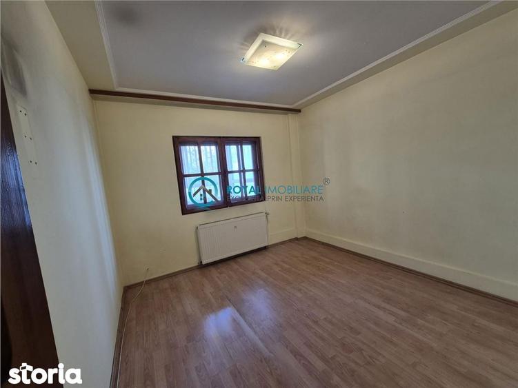 Royal Imobiliare - Vanzare apartament 3 camere zona Malu Rosu - 11
