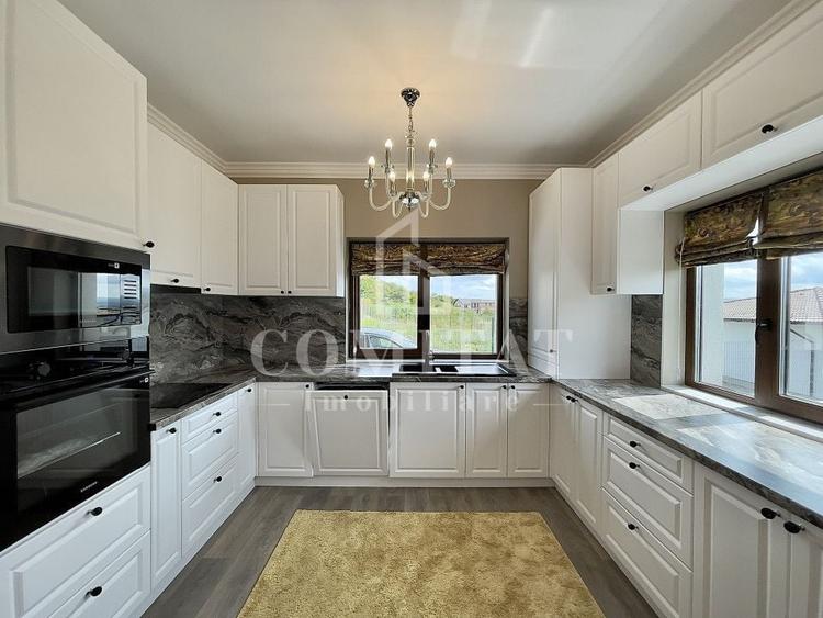 Casă ultramodernă cu terasă panoramică strada Voroneț - 6