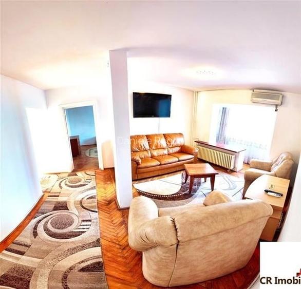 De vanzare Apartament 4 camere Unirii De vanzare Apartament 4 camere Unirii
