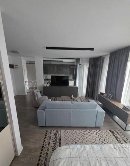 Studio, 50 mp, centrala, la 14 minute de metrou, Cloud 9 - 6