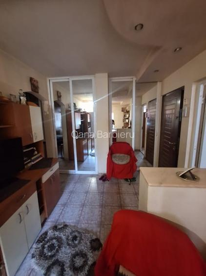 Dacia, apartament 2 camere, parter, 55 mp. Dacia, apartament 2 camere, parter, 55 mp.