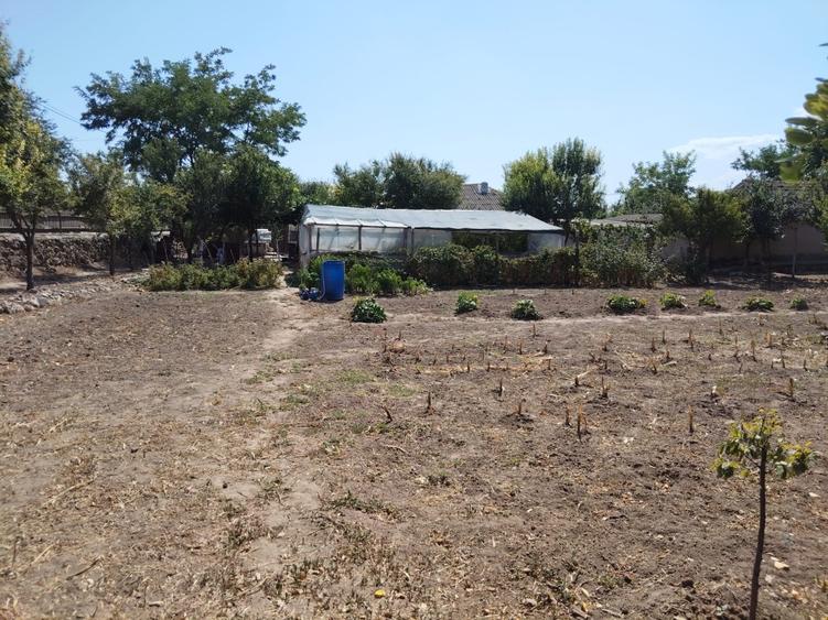 Teren si casa de vanzare ,mobilata, utilata,cu vad stradal excelent! - 3