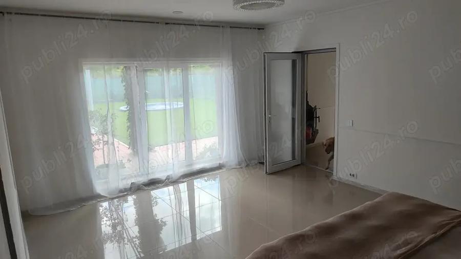 Casa langa oras la 10 minute - 1