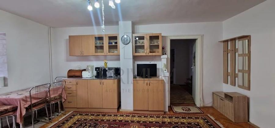 LIPOVEI - ETAJ 1 - BLOC IZOLAT - 4 CAMERE - CENTRALA PRORPRIE - BOXA - 1