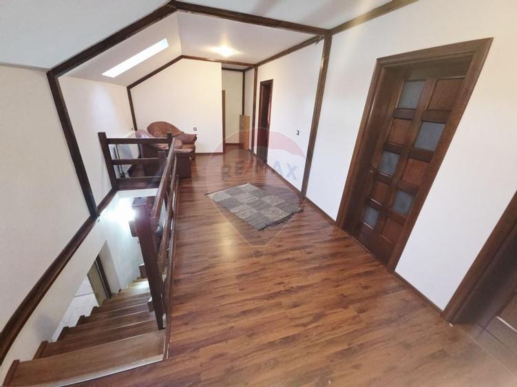 Casa /Vila de vanzare in Durau - 51