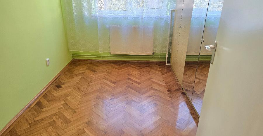 Vand sau inchiriez apartament 4 camere in Deva, Pieta Centrala, et. 3 - 4