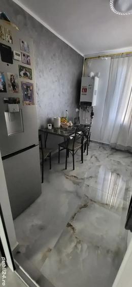 Se vinde apartament cf 1, parter zona centrala in Bulevardul 1decembrie1918 bransat la gaze totul n - 2