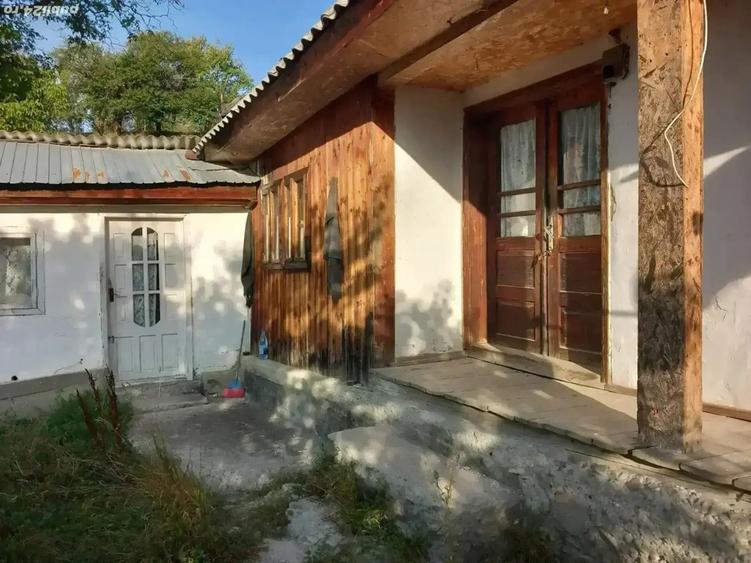 Casa batraneaca de vanzare - 3