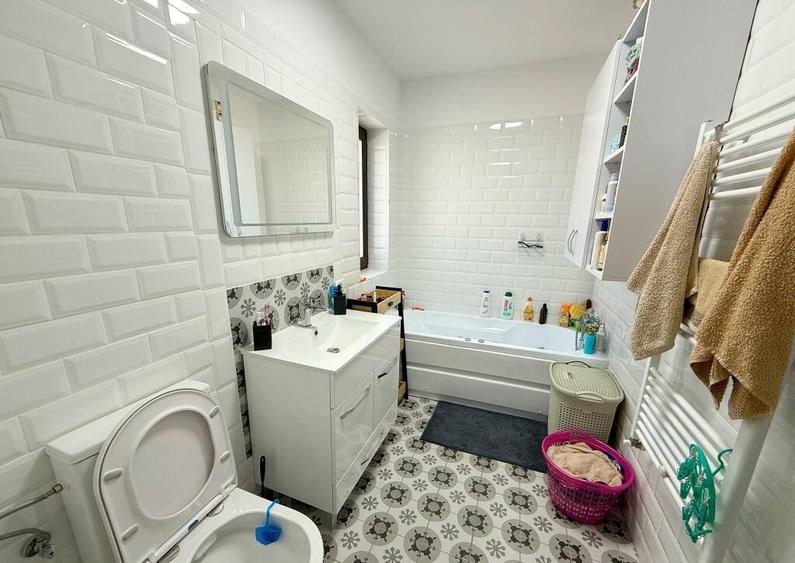 Duplex Mobilat / 5 Camere / 2 Bai / Teren 250 mp - 8