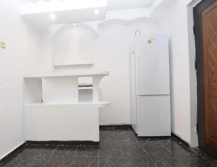 Apartament cu 2 camere semidecomandat în Iancului