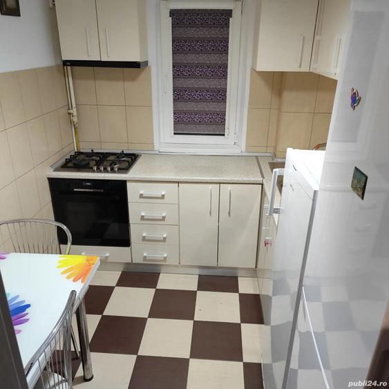 Inchiriez apartament 2 camere zona Liceului Nichita Stanescu - 3