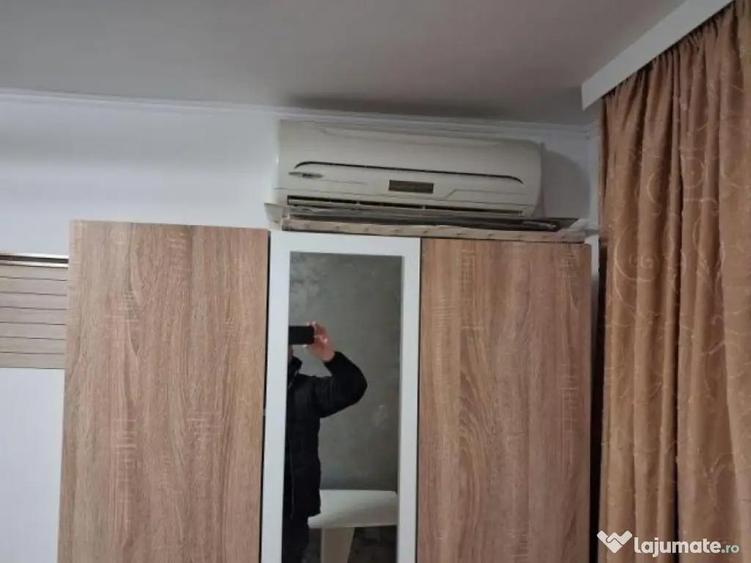 Garsoniera de vanzare zona Poarta 6 - 1