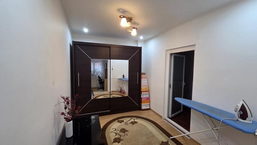 Casa  singur curte-cartier Rahova - 4