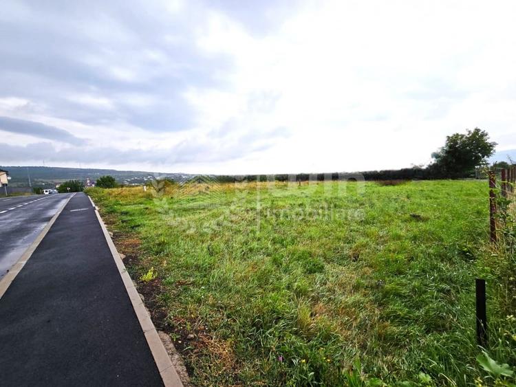 Teren 550mp ideal pentru casa | Front 15m | Iris | Str. Odobesti - 1