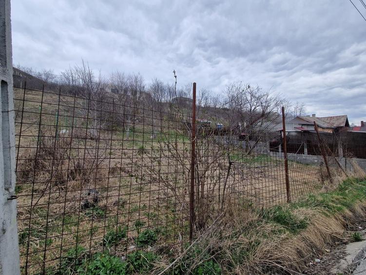 Teren cu toate utilitatile 584 mp, Dezmir zona str Criseni - 1