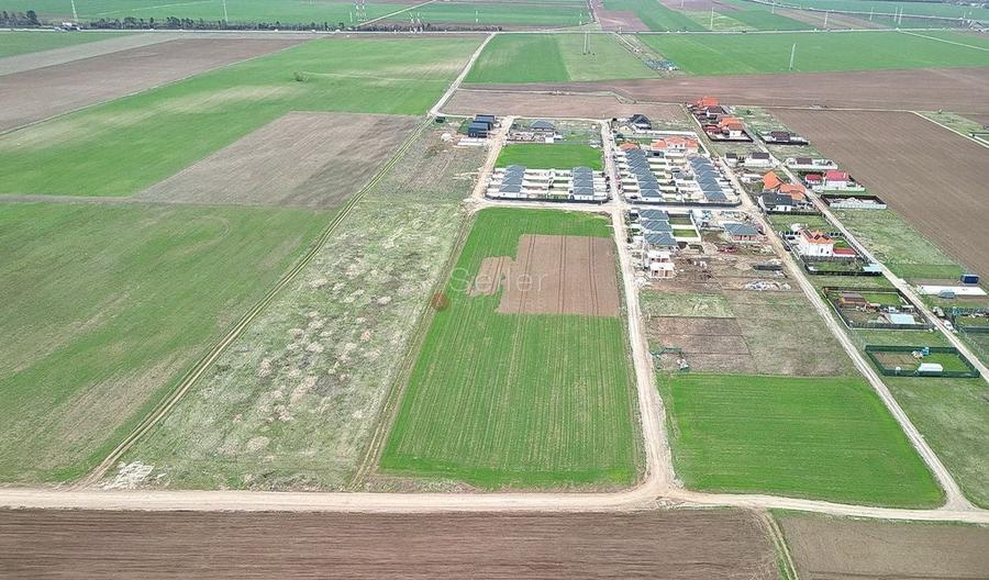 Teren intravilan - 8