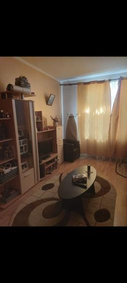 Inchiriez apartament cu o camera zona centrala - 3