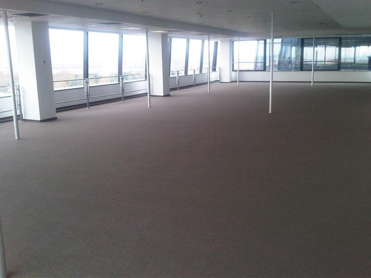 4 spatii birouri Et. 1 B - de la  88 mp la 227 mp in  CENTRU DE AFACERI SIBIU - 6