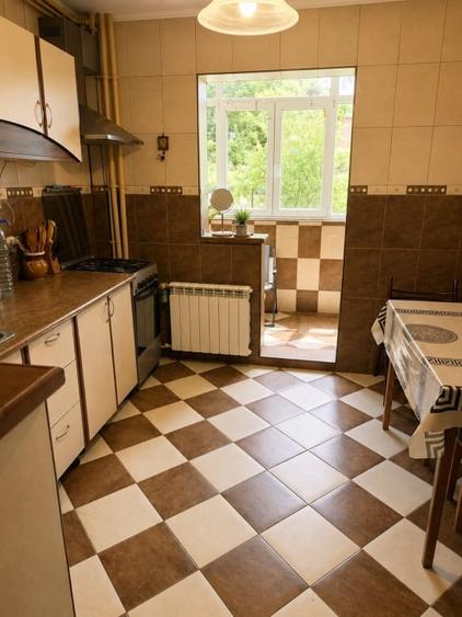 Apartament cu 2 camere semidecomandat în Berceni