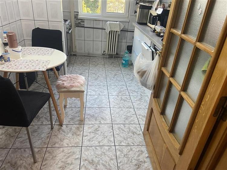 Apartament 3 camere , zona ultracentrala - Primaria Focsani , 83 mp , imbunatati - 4