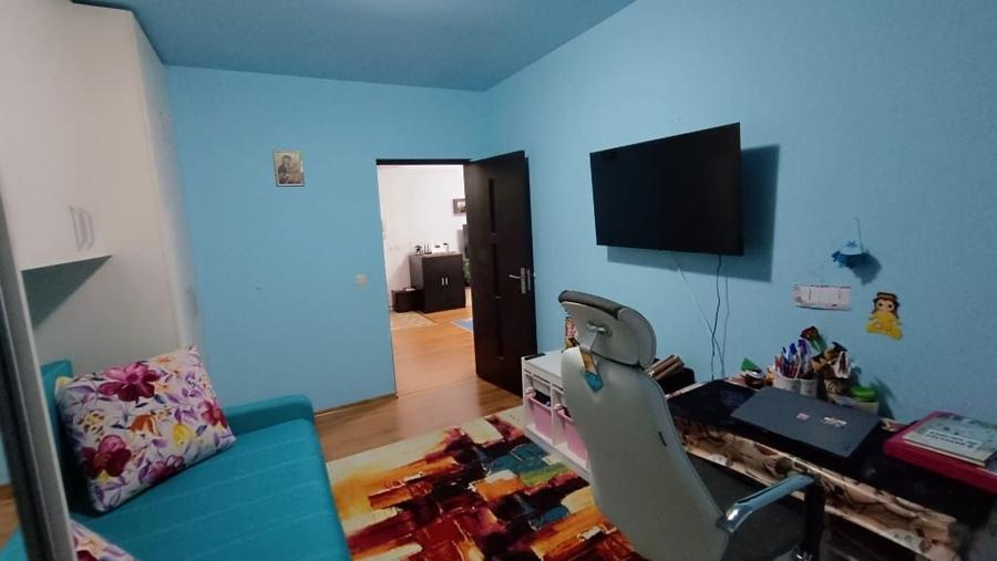 PF vand apartament 2 camere+loc de parcare Floresti - 7