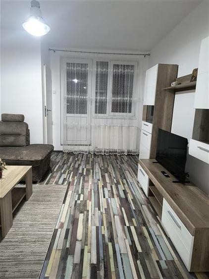 De inchiriat garsoniera utilata si mobilata, zona Grivitei, Brasov - 1