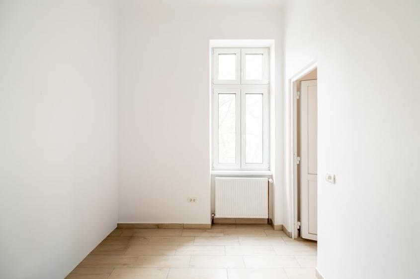 Apartament elegant în clădire cu arhitectură istorică - 15