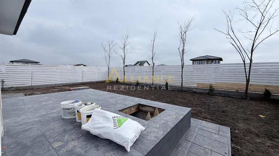 Casa Individuala - 4 camere - 2 bai - 375mp teren - 5