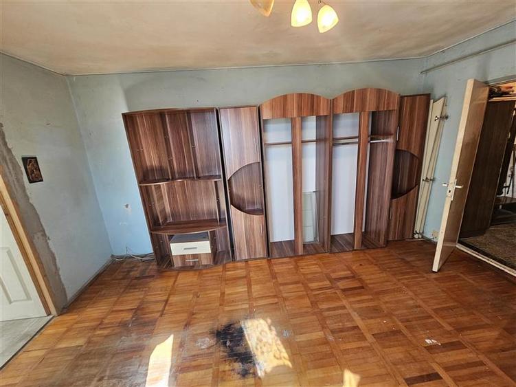 Resita, 2 Cam. Mobilat+Utilat, Micro 3 - 22