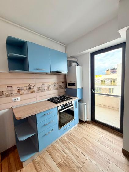 Apartament cu 4 camere în Unirii