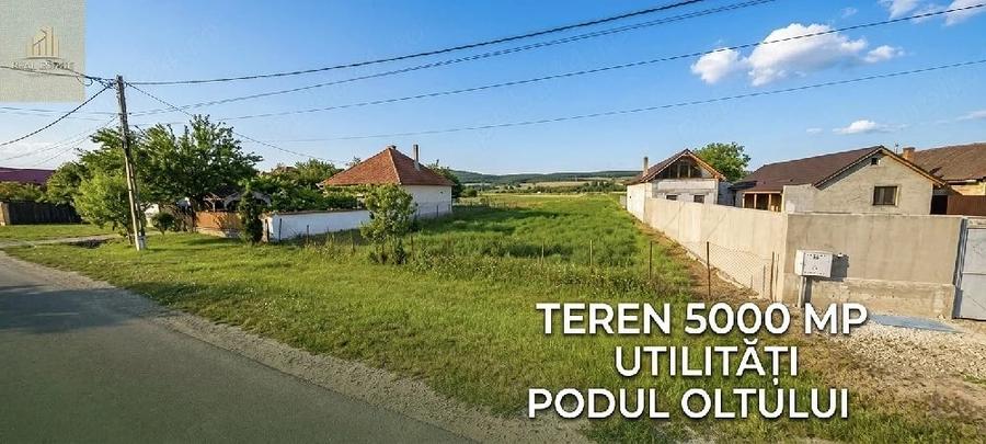 Teren de 5000 mp, în Podu Oltului