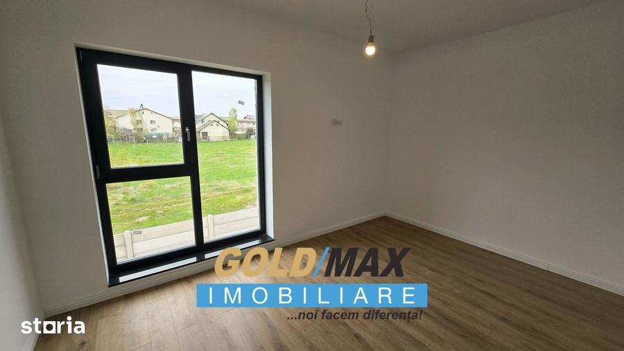 Casă cu 4 camere cu Teren 250 Mp în Trivale