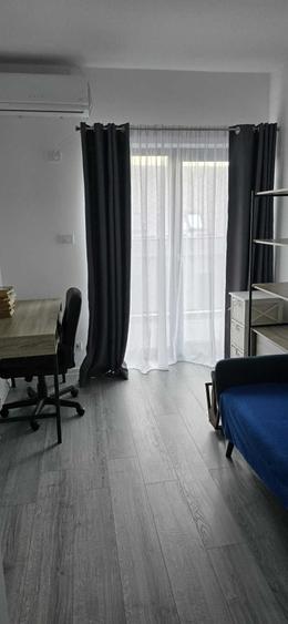 Apartament cu 3 camere decomandat în Boul Roșu