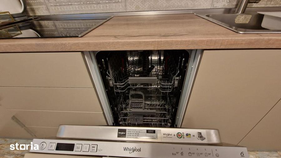 Apartament cu 2 camere decomandat în Tei