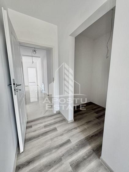 Duplex cu 4 camere cu Canalizare în Giroc