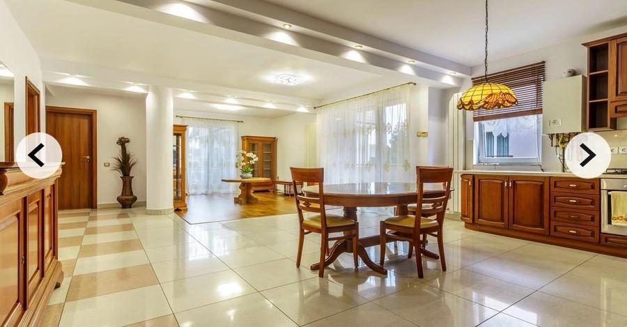 Apartament cu 3 camere decomandat, mobilat în Bună Ziua