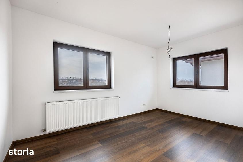 Casă cu 4 camere cu Teren 360 Mp în Corbeanca