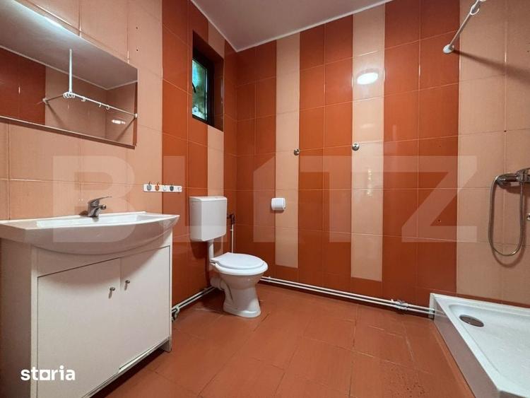 Casă cu 5 camere cu Teren 80 Mp în Central