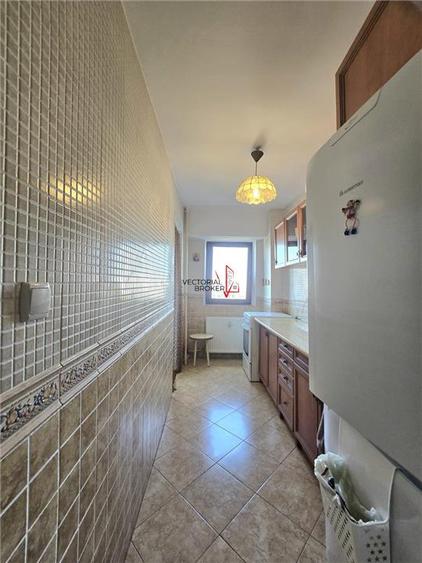 Garsonieră decomandată în Tei